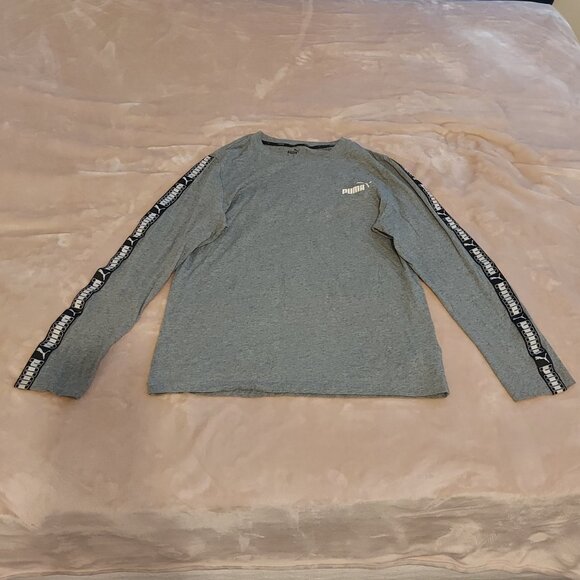 Puma T-shirt - Picture 1 of 5